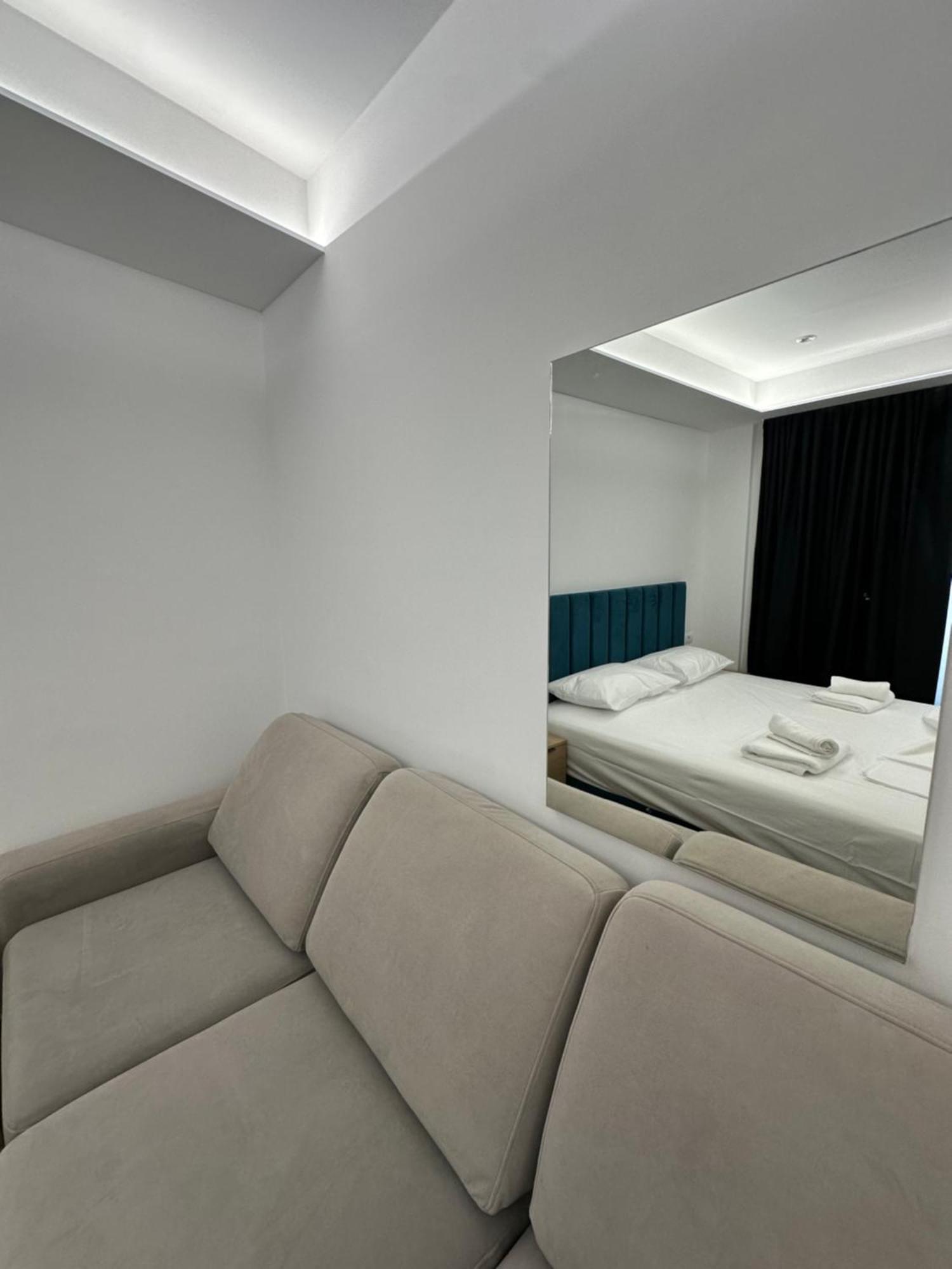 Io'S Apartments ساراندا المظهر الخارجي الصورة