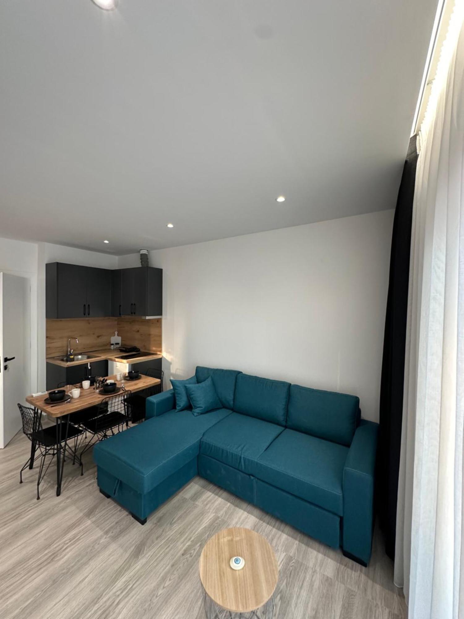 Io'S Apartments ساراندا المظهر الخارجي الصورة